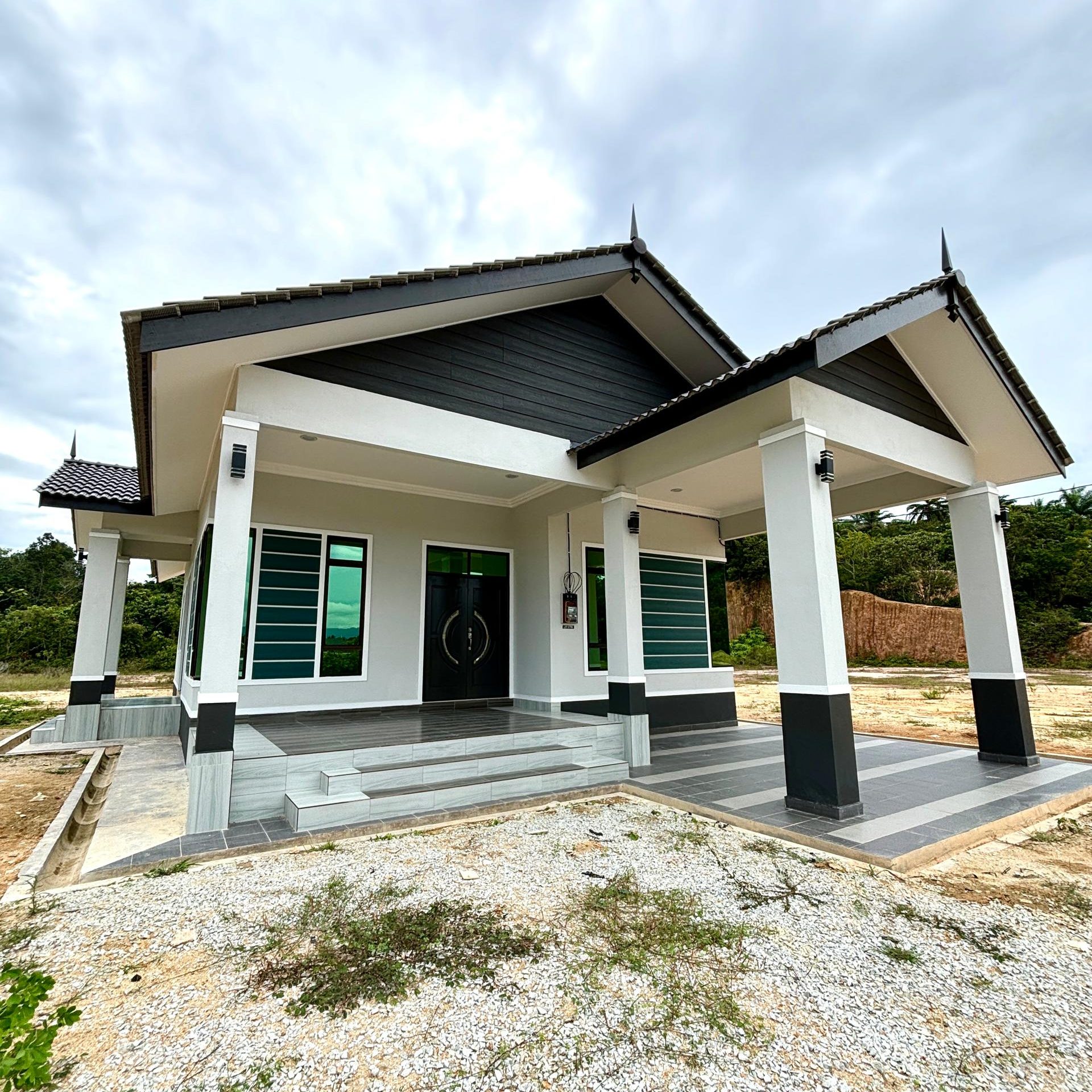 WhatsApp Image 2024-11-21 at 4.52.39 PM